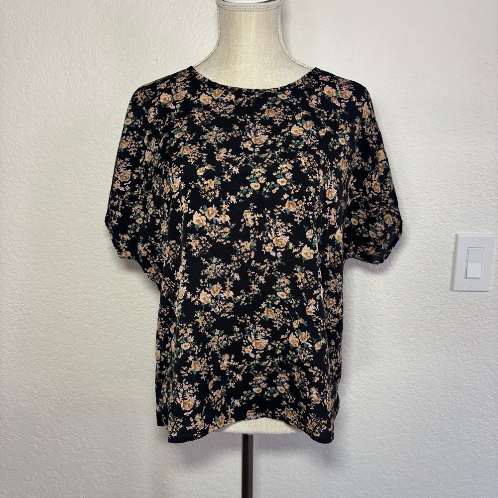 SHEIN‎ Black Floral Blouse